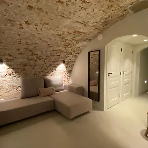 Vlinder's Apartment